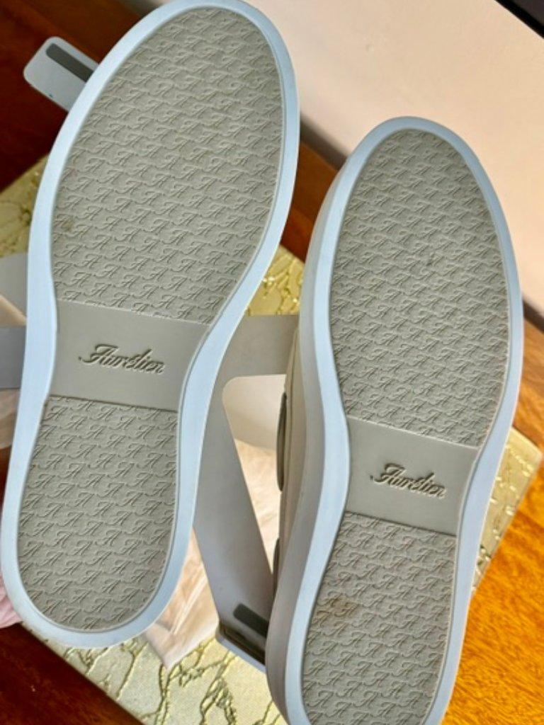 Aurelien Ivory Grain Boat Sneakers, Made In Italy, Size 43, Excellent, Rt560$ — image 5 of 8